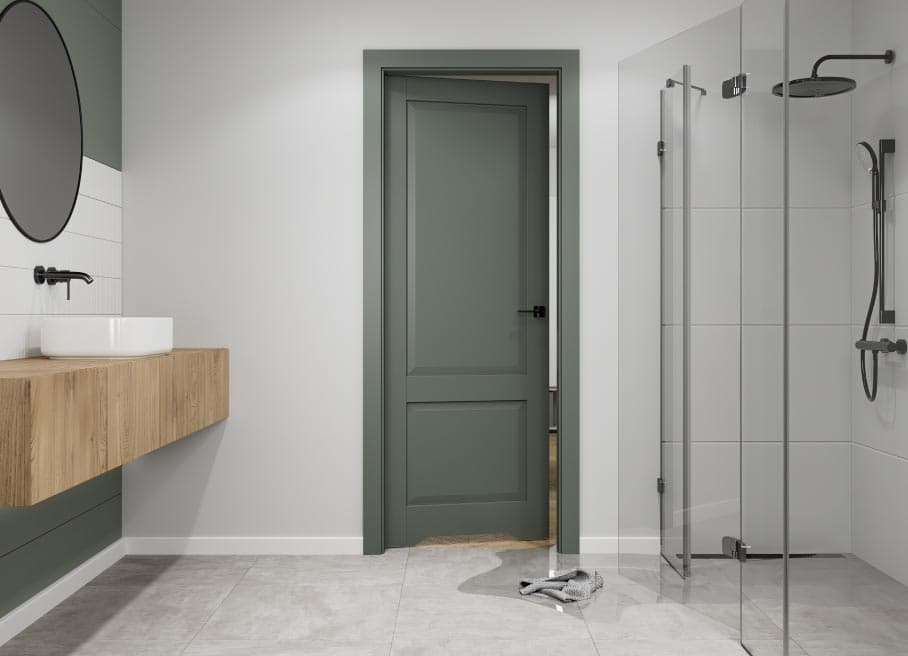 Душ кабина твърде близо до вратата?